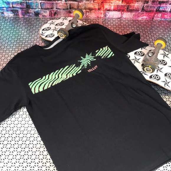Volcom Other - 🔘 Volcom Tee 🔘
